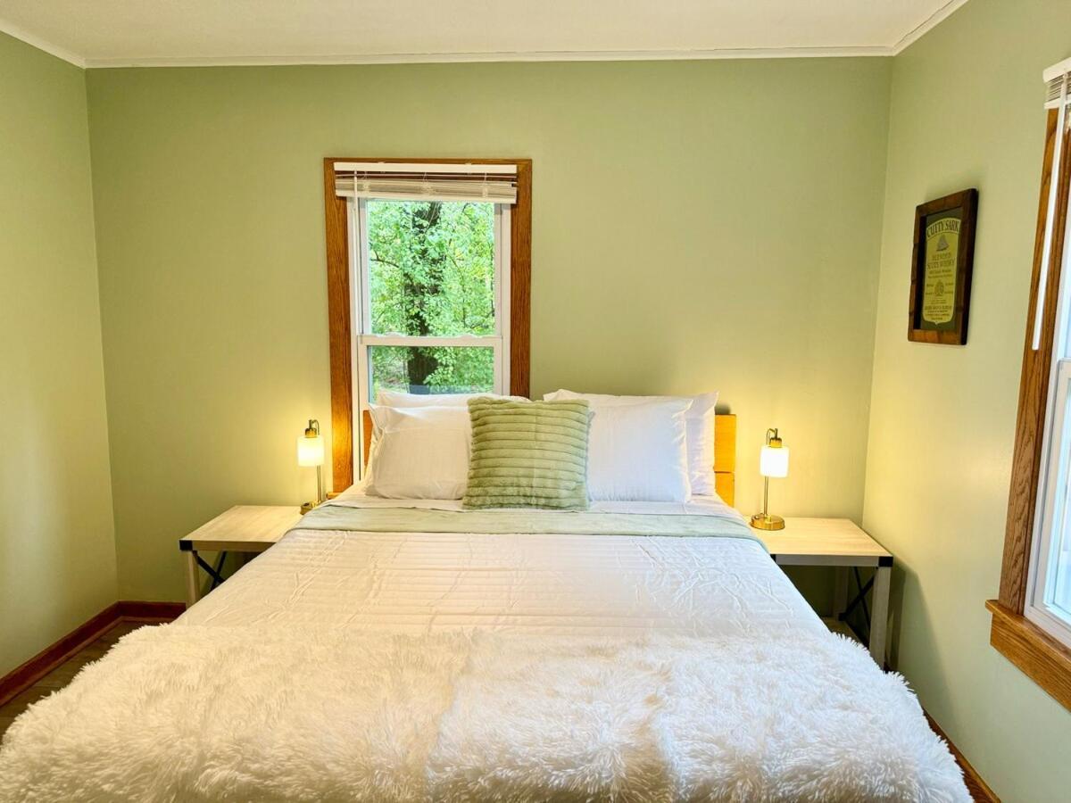 Cayuga Lake Cottage With Private Lake Access Washingtonville Eksteriør billede